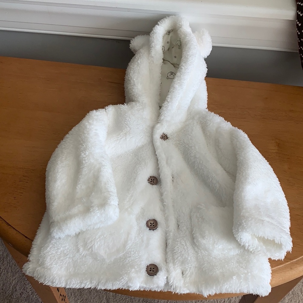 Carter, white jacket size 6 months